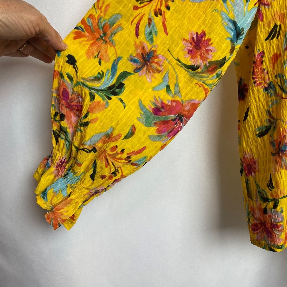 Counterparts Womenʻs Yellow Floral Long Sleeve Smocked Wrist Blouse X-Large - Picture 4 of 8